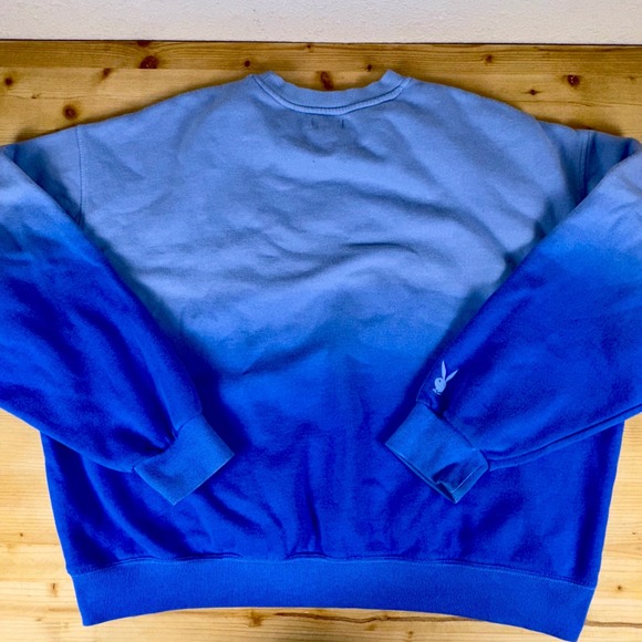 Playboy‎ by PacSun Blue Ombre Crewneck Sweatshirt M Flower Smiley Graphic Logo - Picture 4 of 8